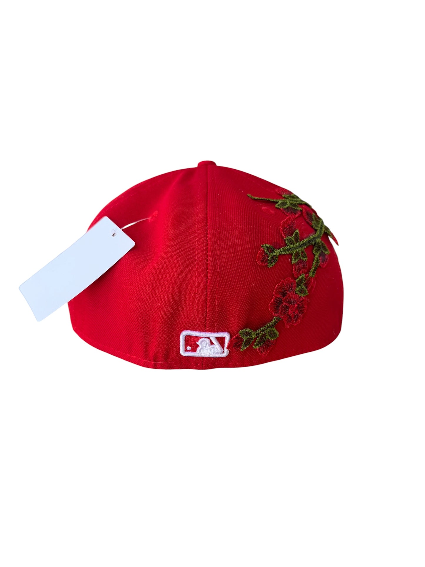 Red leaves cap