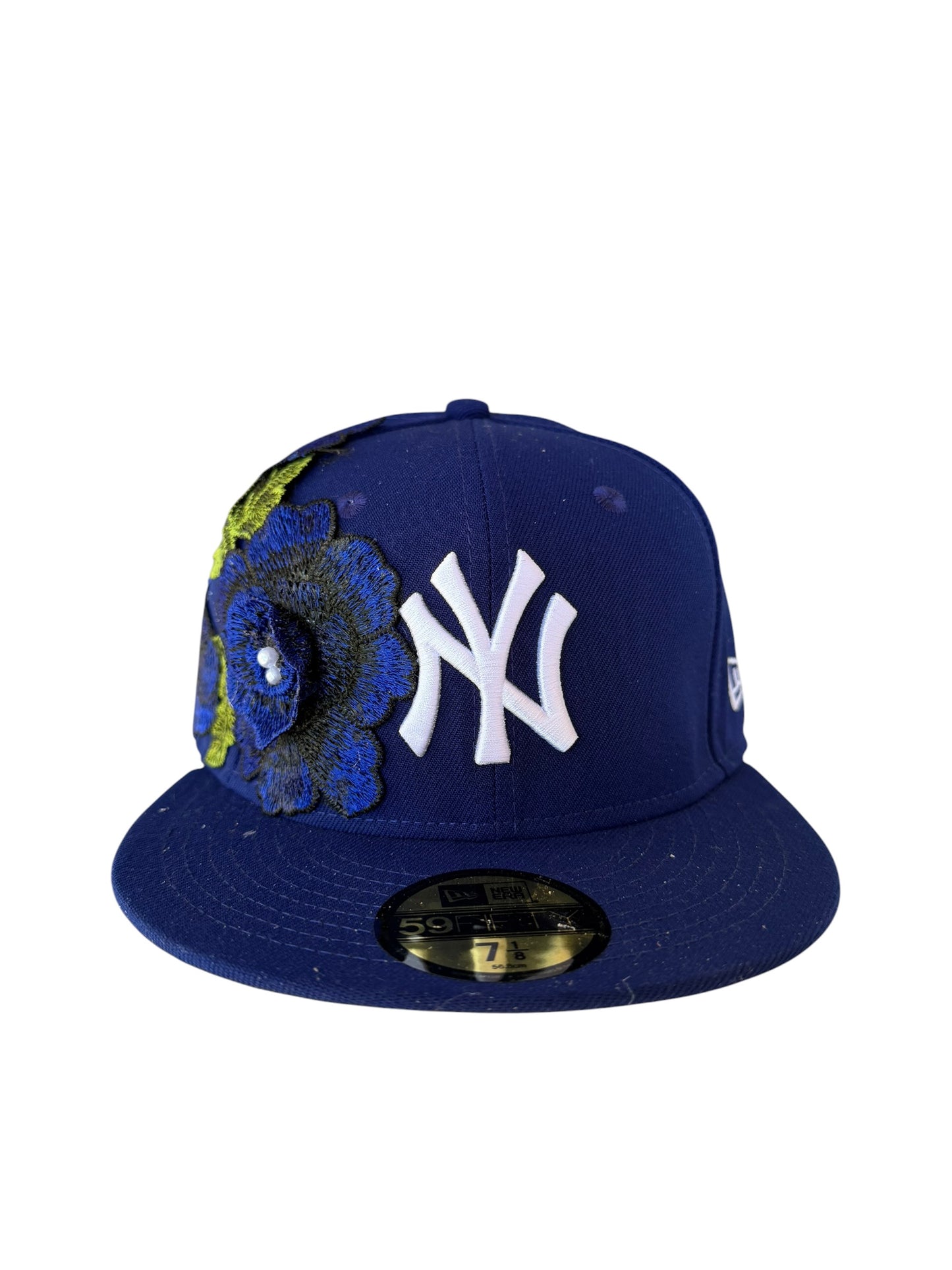 Navy leaves cap