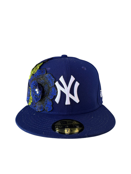 Navy leaves cap