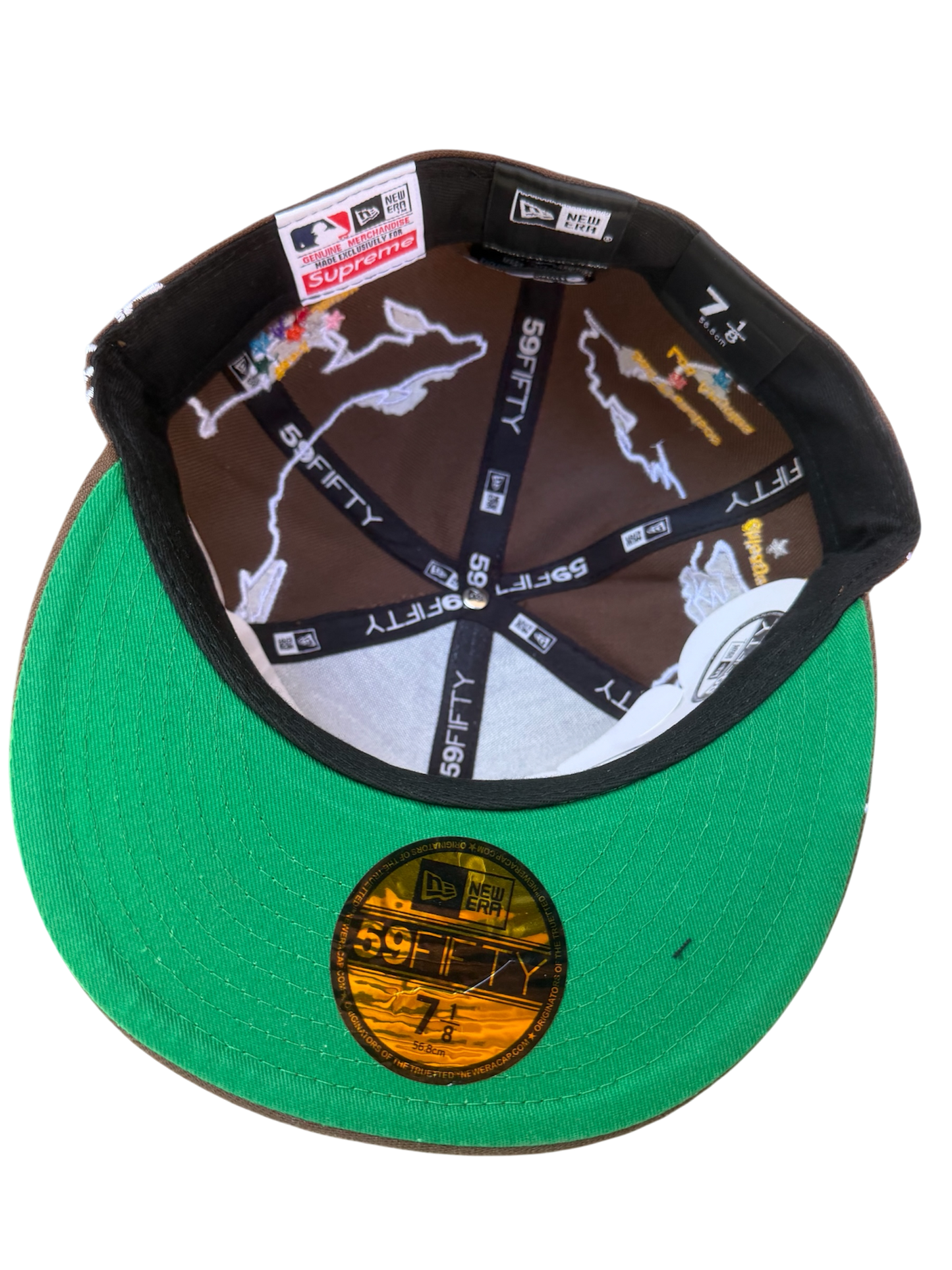 SUPREME world cap