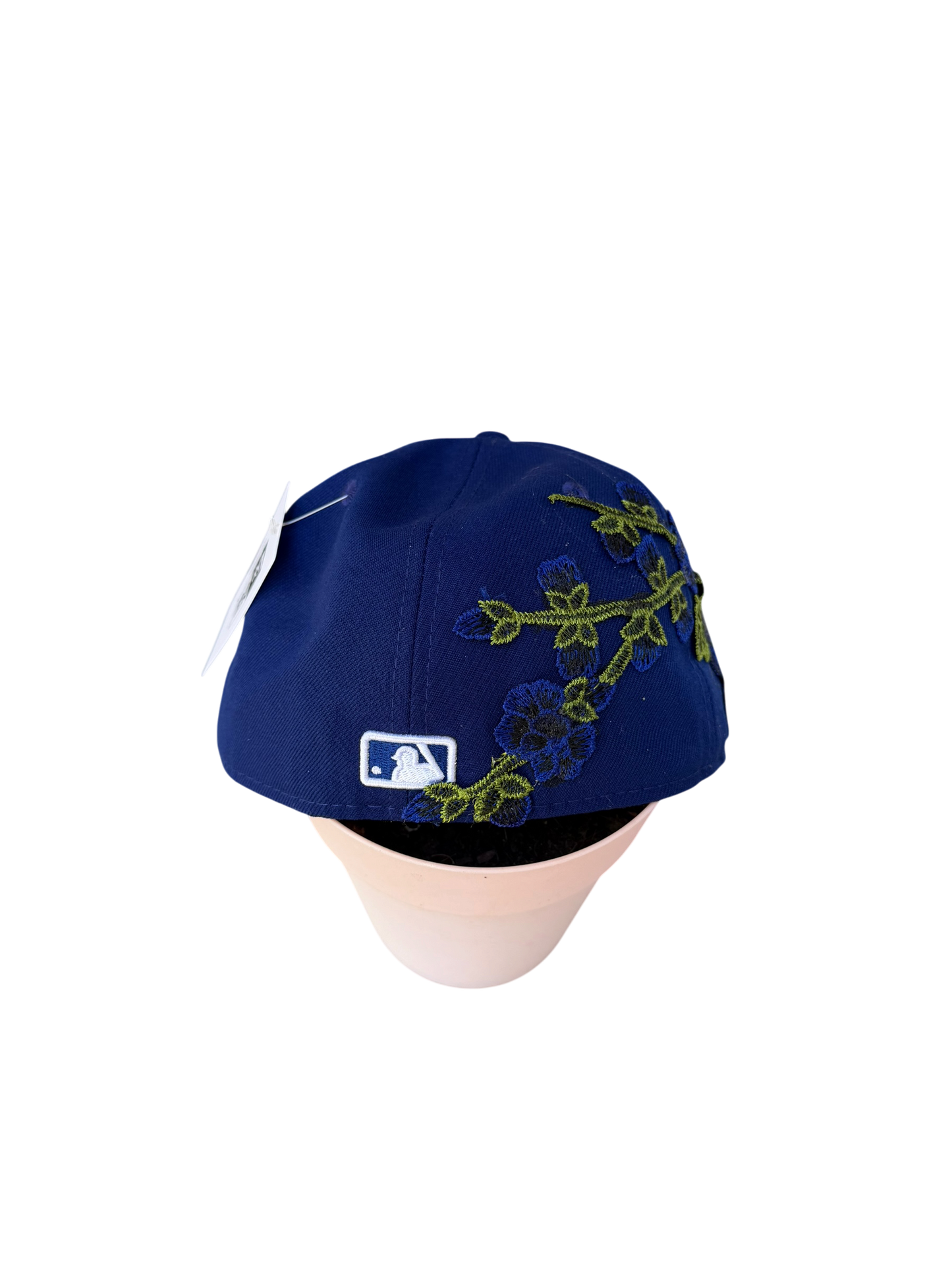 Navy leaves cap