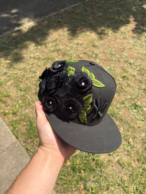 Black roses cap